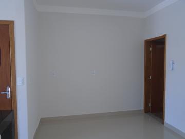 Apartamento- 02 dormitórios